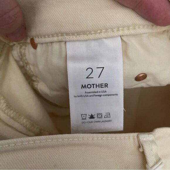 Mother High Waisted Rascal Ankle Frey Jeans in Chalk it Up - Picture 7 of 9